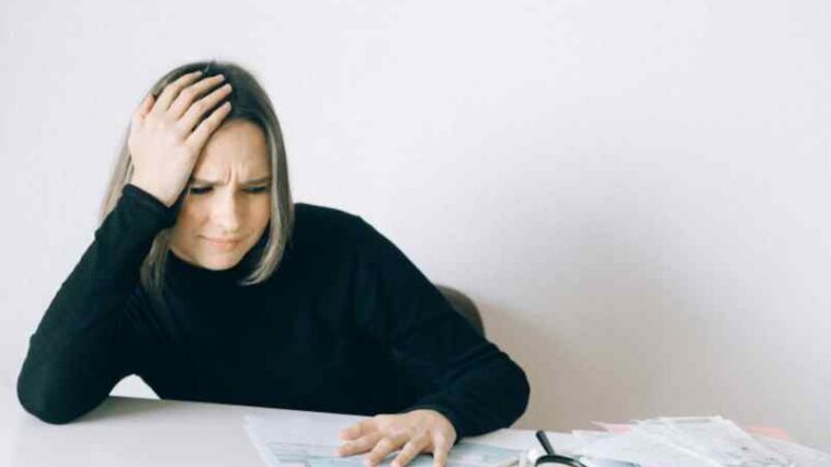 Faut-il payer les droits de succession avant d’hériter ? Les conséquences en cas de non-paiement